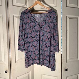 Leota Blue and Red Paisley Top Size 3XL